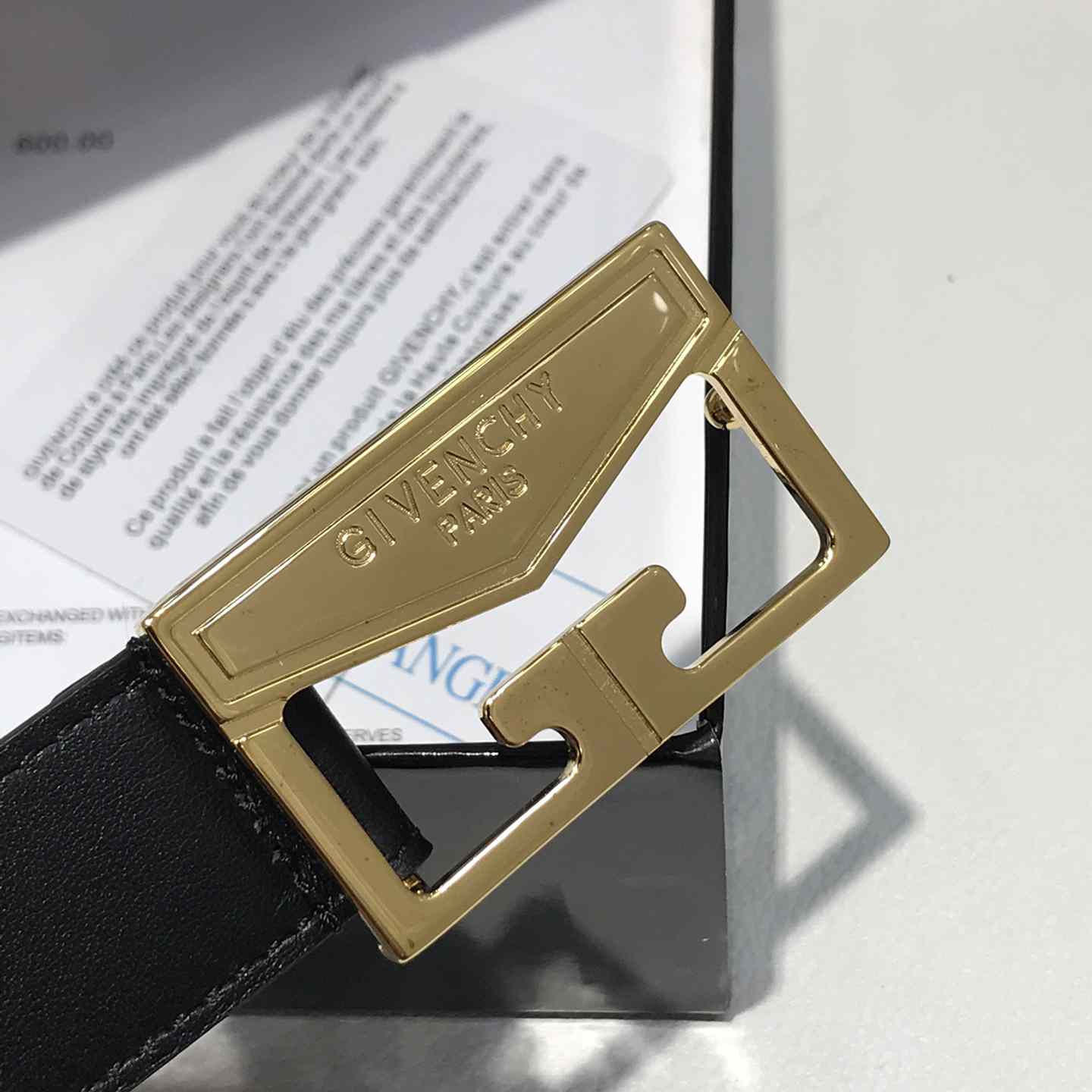 Givenchy  Leather Belt      30mm - FashionPlug