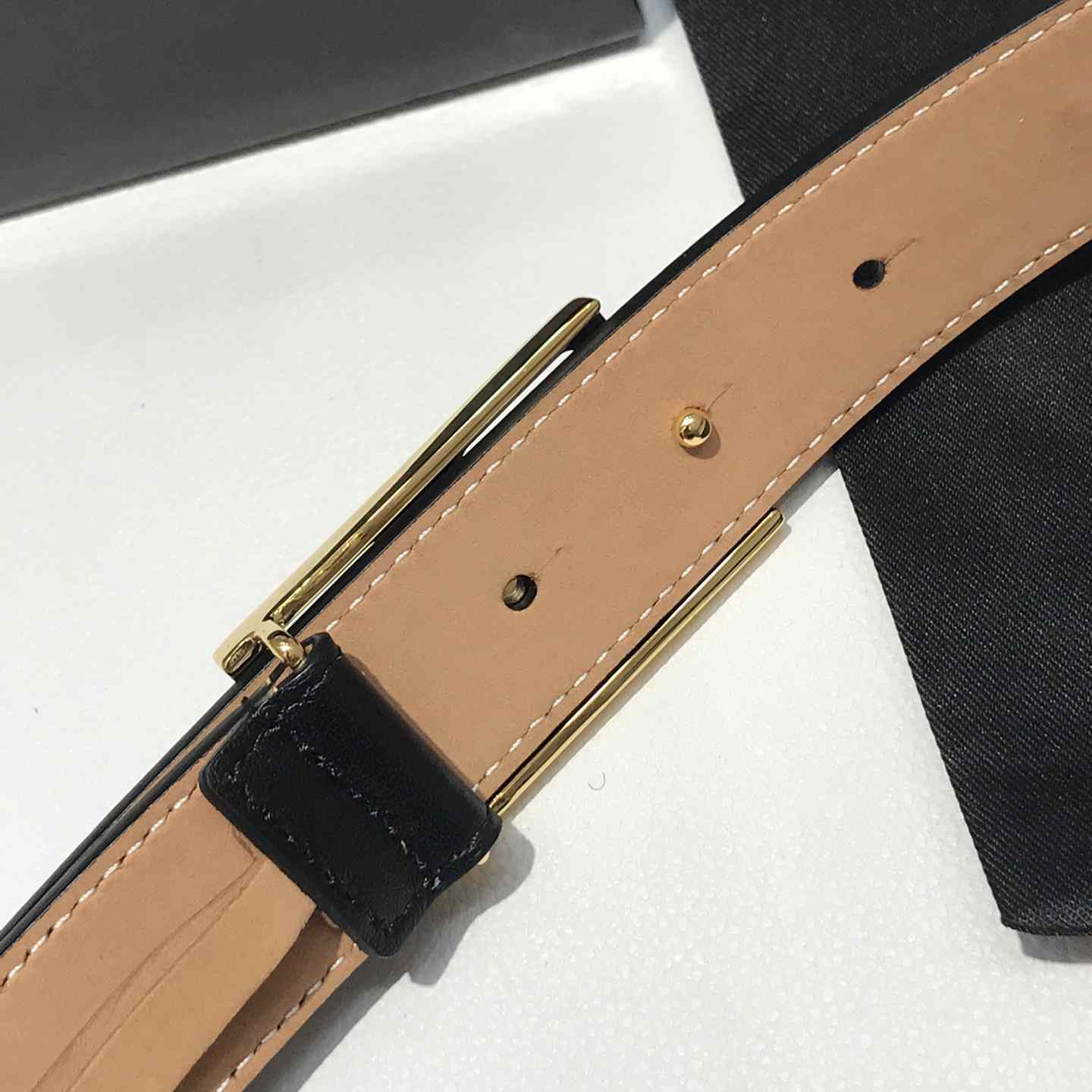 Givenchy  Leather Belt      30mm - FashionPlug