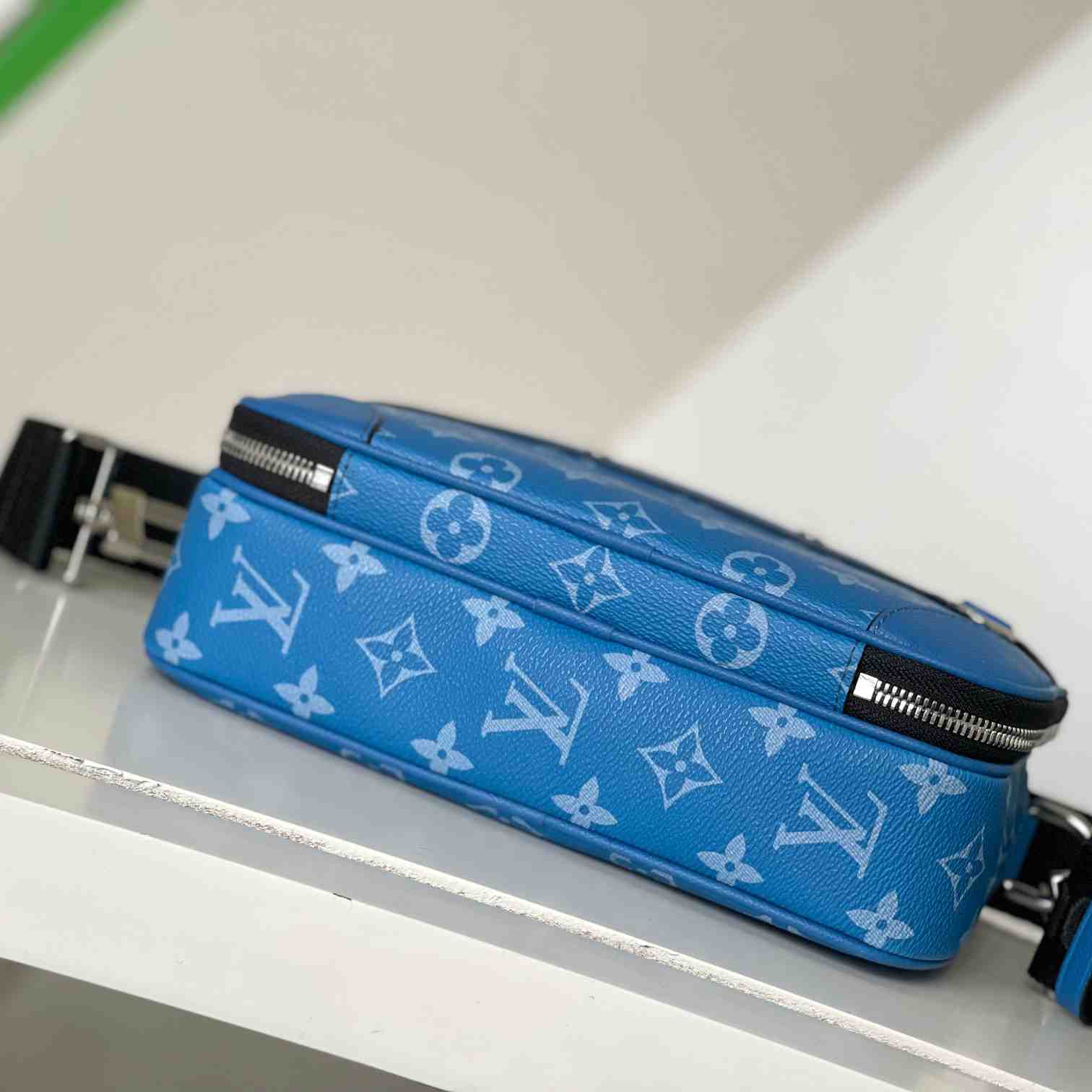 Louis Vuitton Alpha Messenger  M31016 - FashionPlug