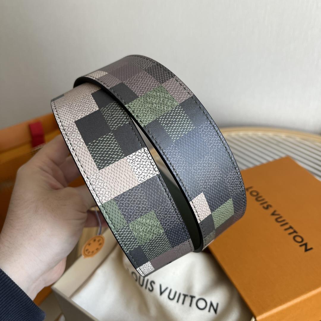 Louis Vuitton LV Mega Pixel 40mm Reversible Belt - FashionPlug