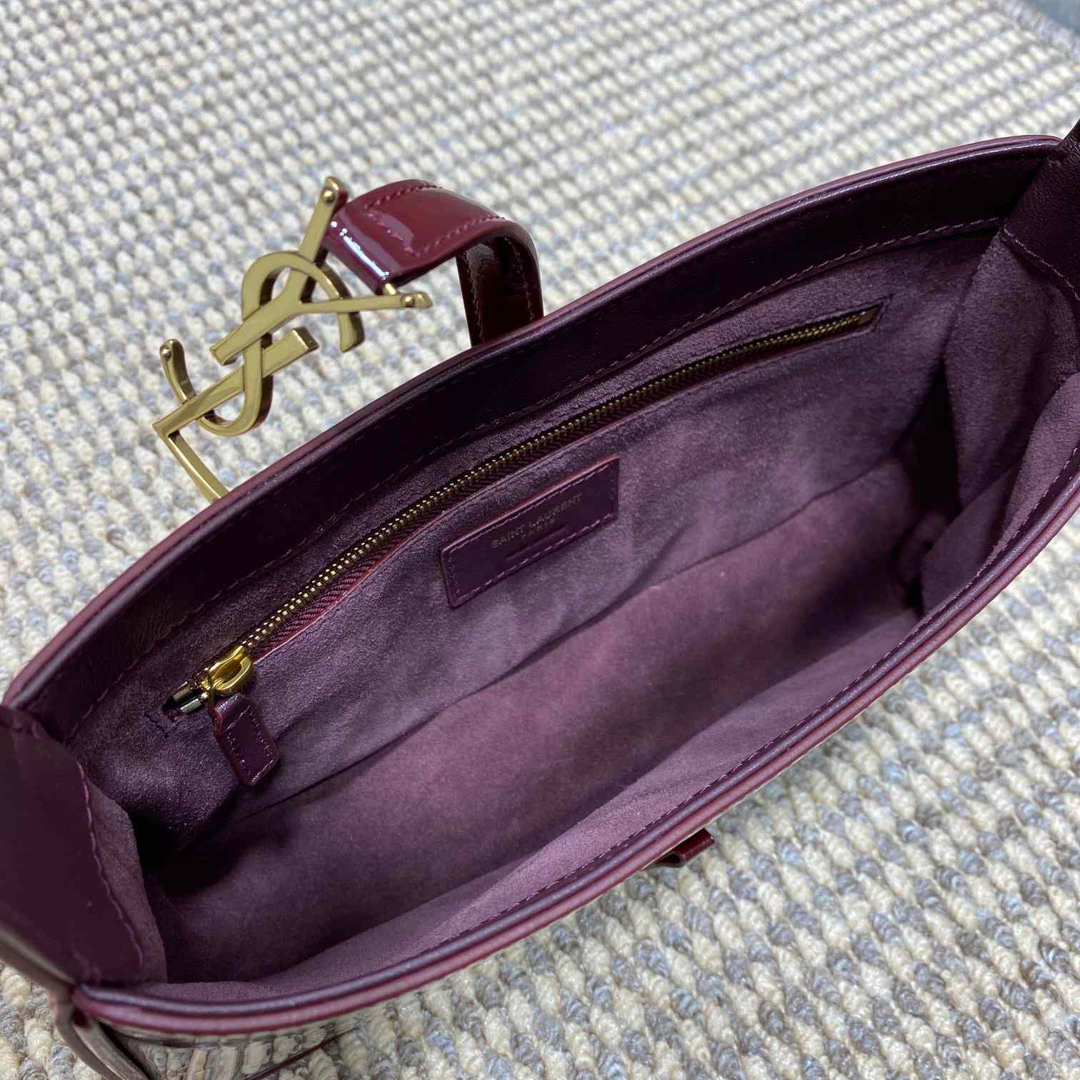 Saint Laurent Le 5 À 7 In Patent Leather - FashionPlug