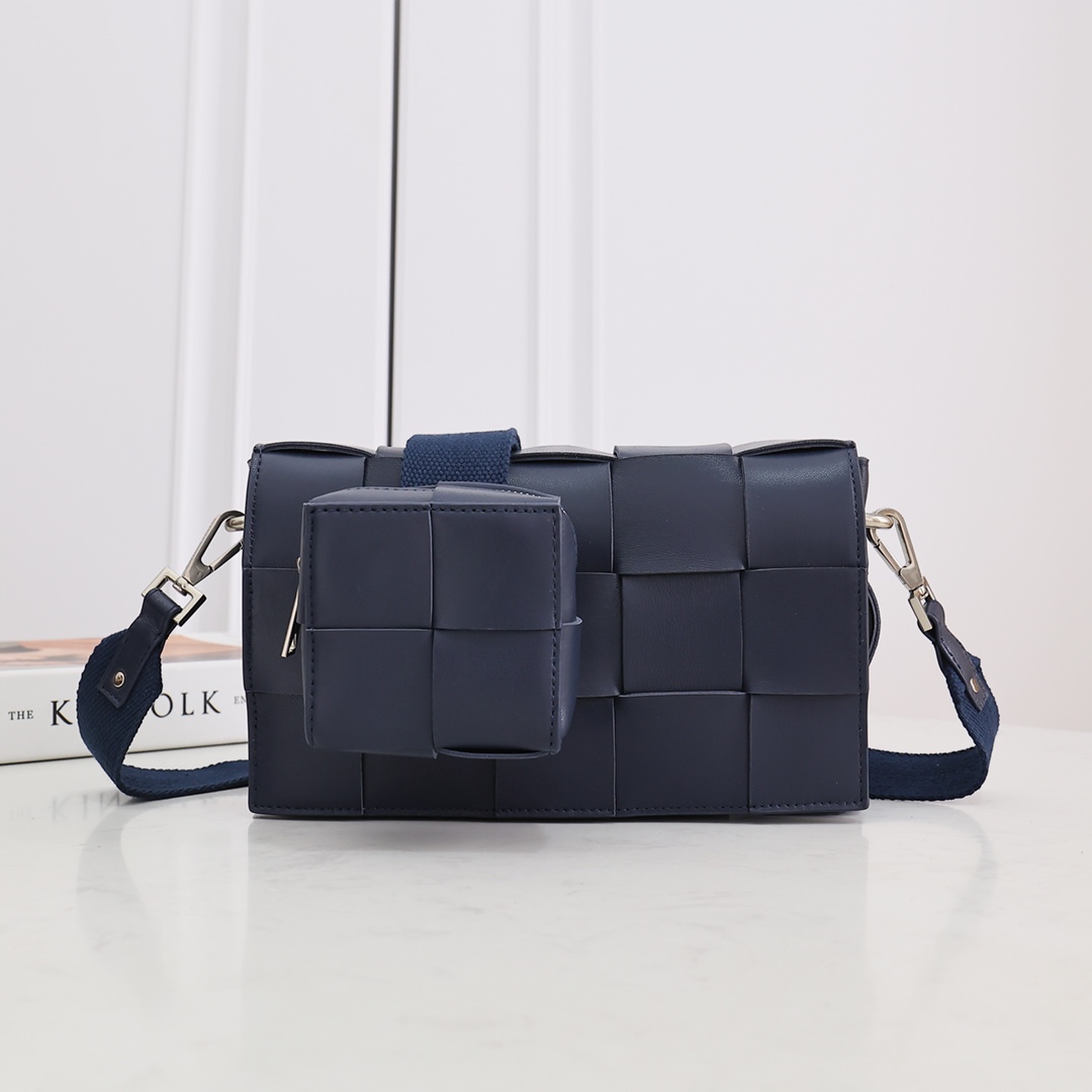 Bottega Veneta Cassette With Versatile Strap - FashionPlug