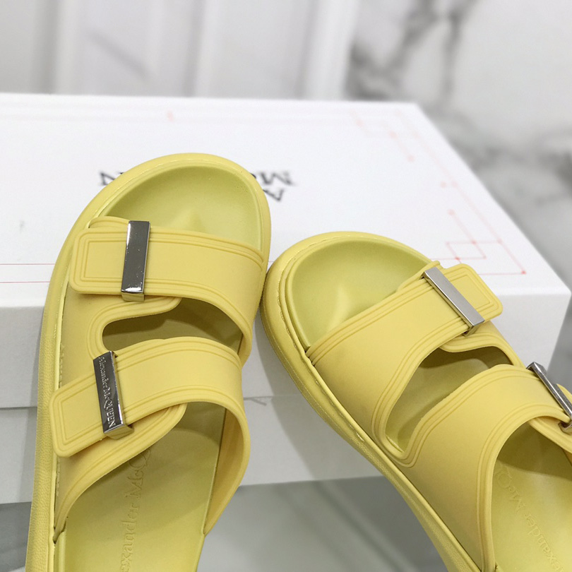 Alexander Mqueen Women's Hybrid Slide In Anise/Silver - FashionPlug