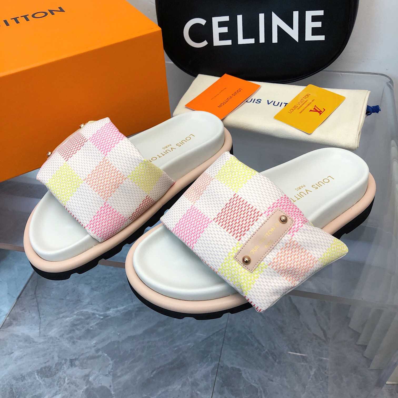 Louis Vuitton Pool Pillow Flat Comfort Mule     1ACTWW - FashionPlug