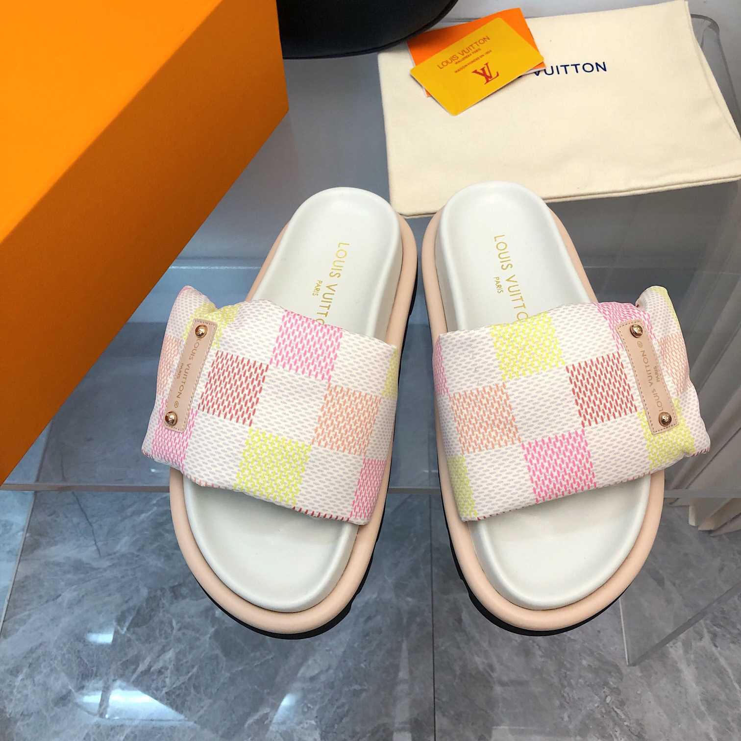 Louis Vuitton Pool Pillow Flat Comfort Mule     1ACTWW - FashionPlug