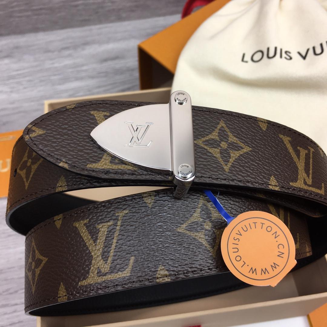 Louis Vuitton LV Trunk 35mm Reversible Belt - FashionPlug