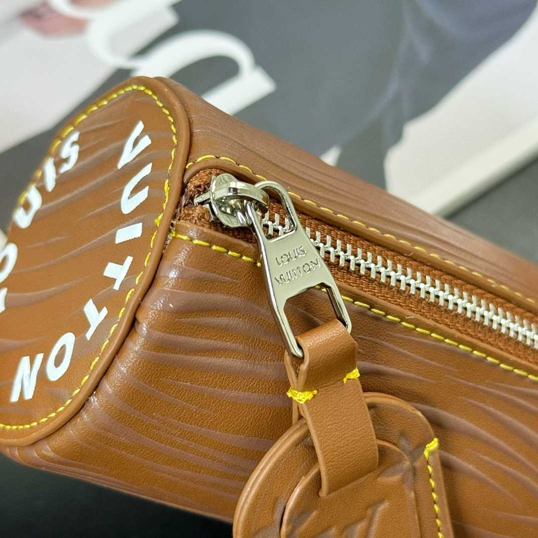 Louis Vuitton Soft Polochon Pouch Key Holder And Bag Charm      M01401 - FashionPlug