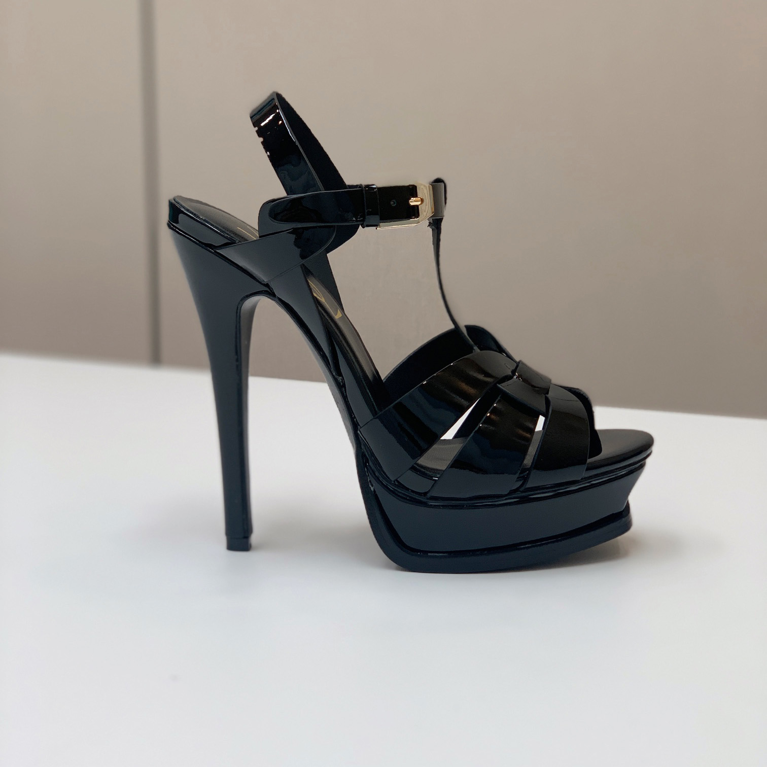 Saint Laurent Tribute Platform Sandals In Patent Leather - FashionPlug