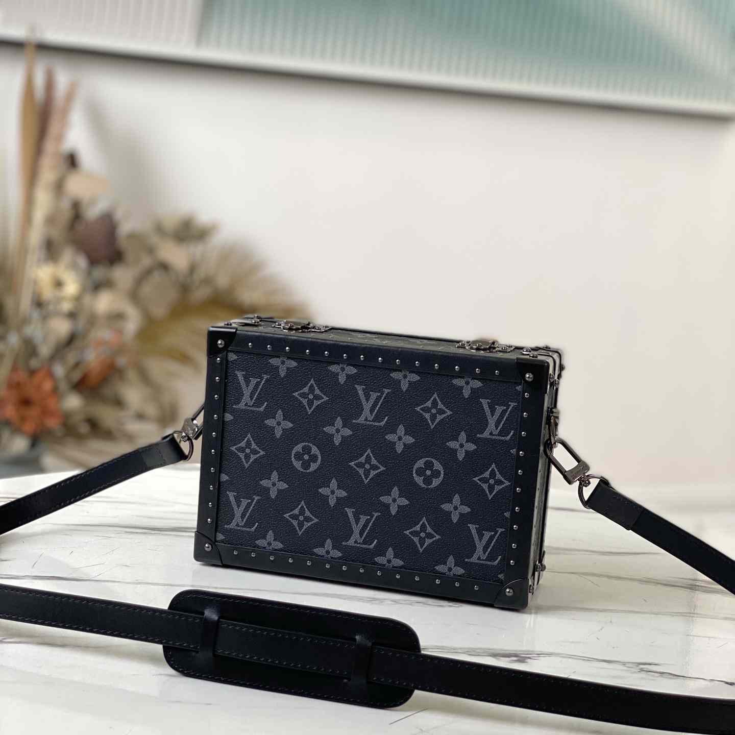 Louis Vuitton Clutch Box   M20251 - FashionPlug