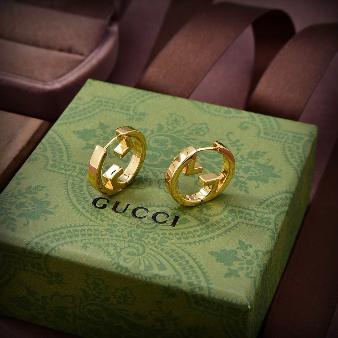 Gucci Blondie Hoop Earrings - FashionPlug