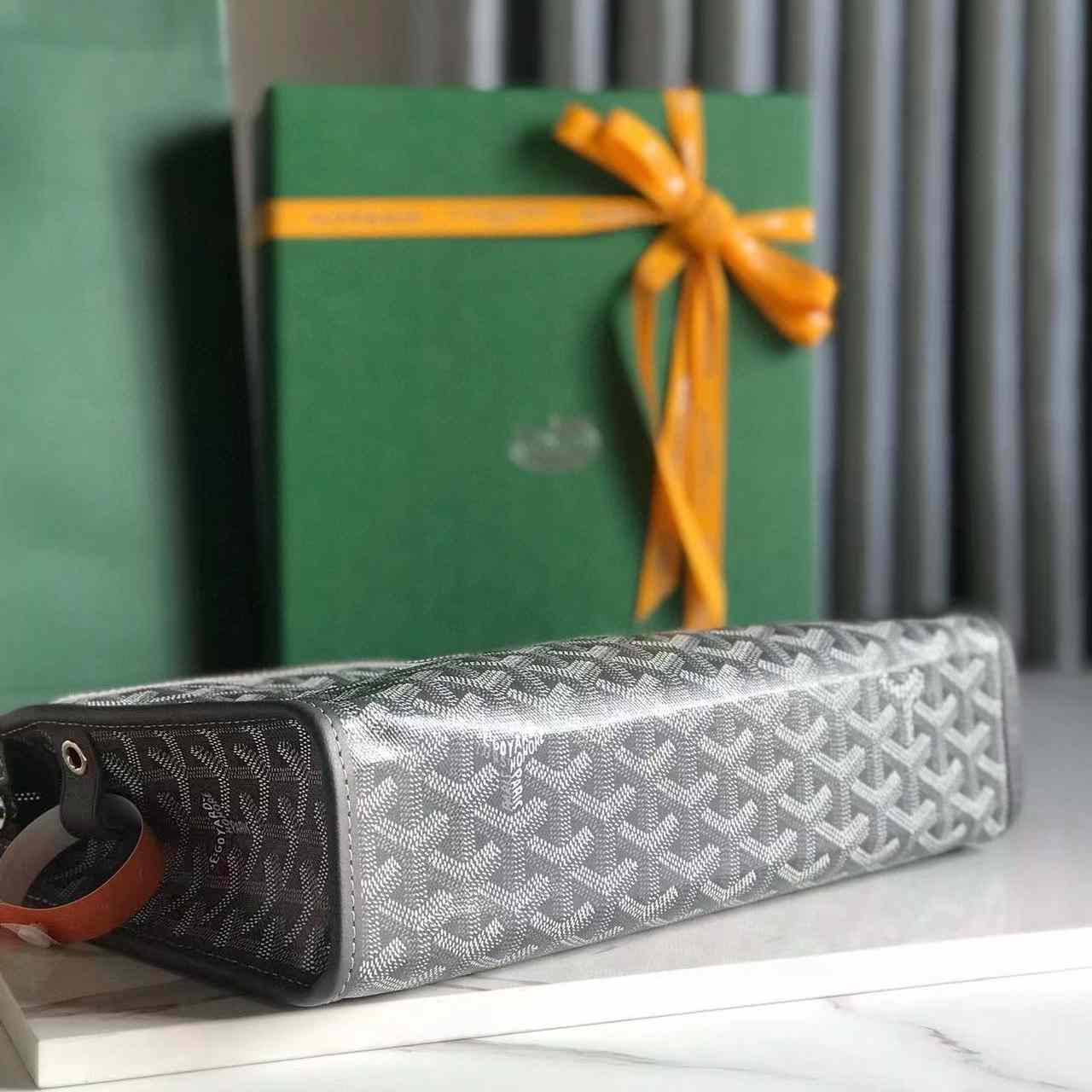 Goyard Jouvence GM Toiletry Bag - FashionPlug