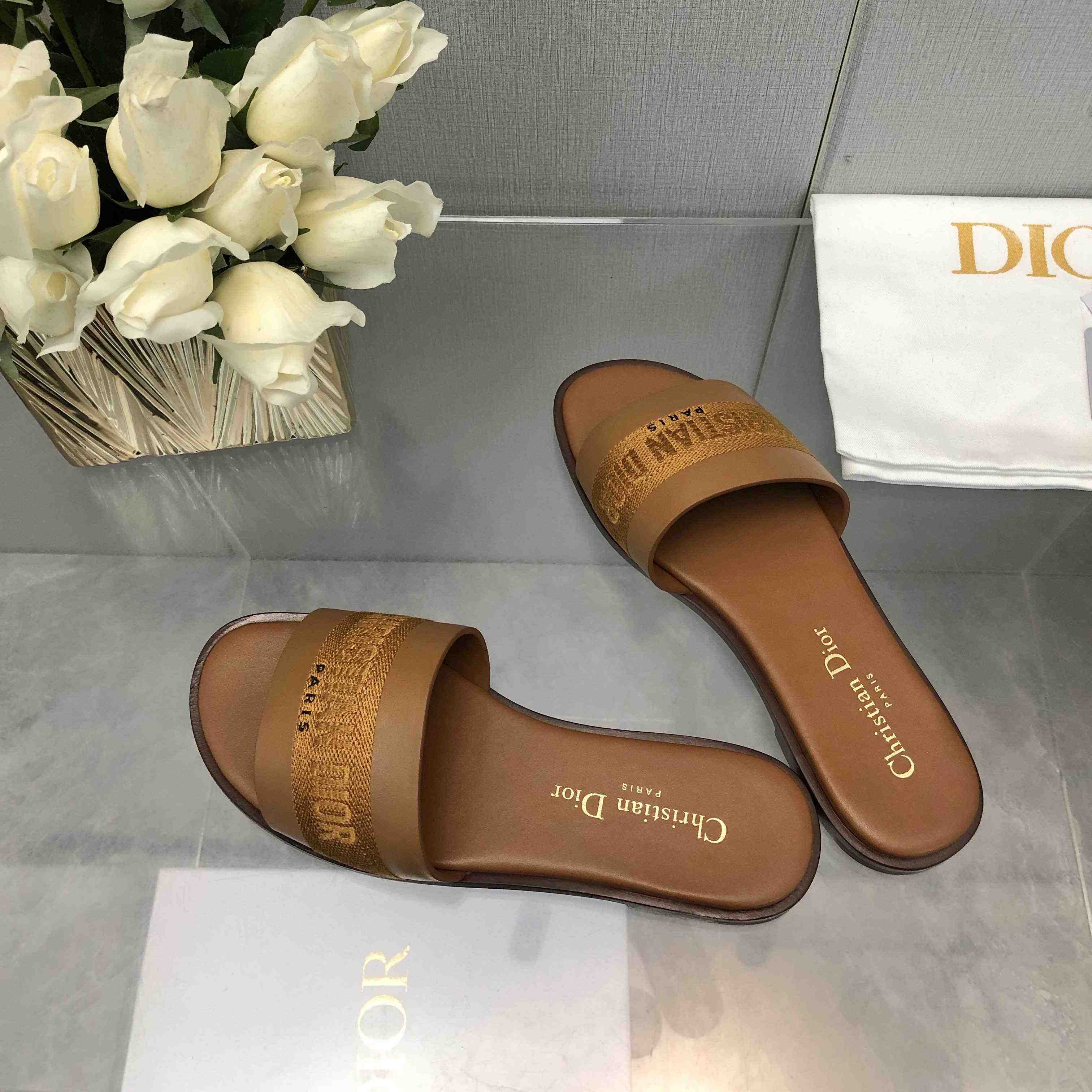 Dior Dway Slide - FashionPlug