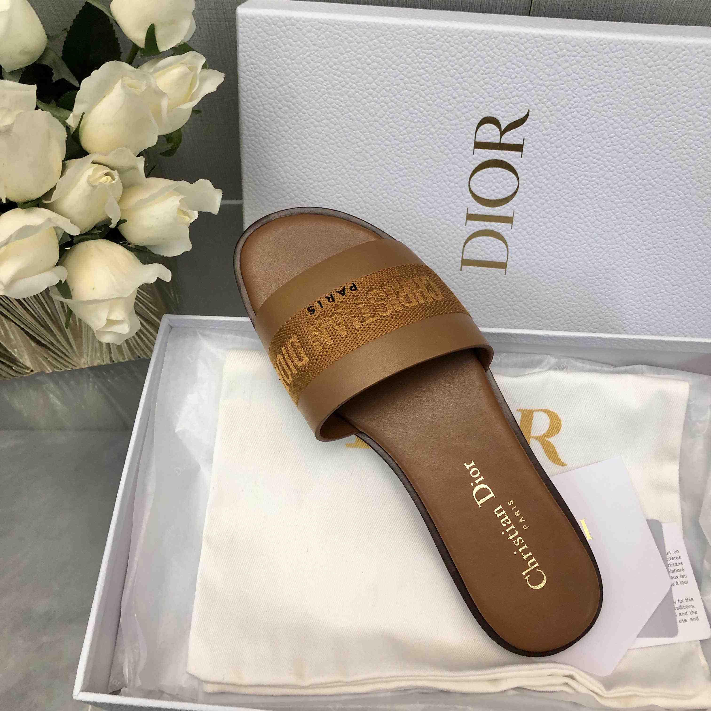 Dior Dway Slide - FashionPlug