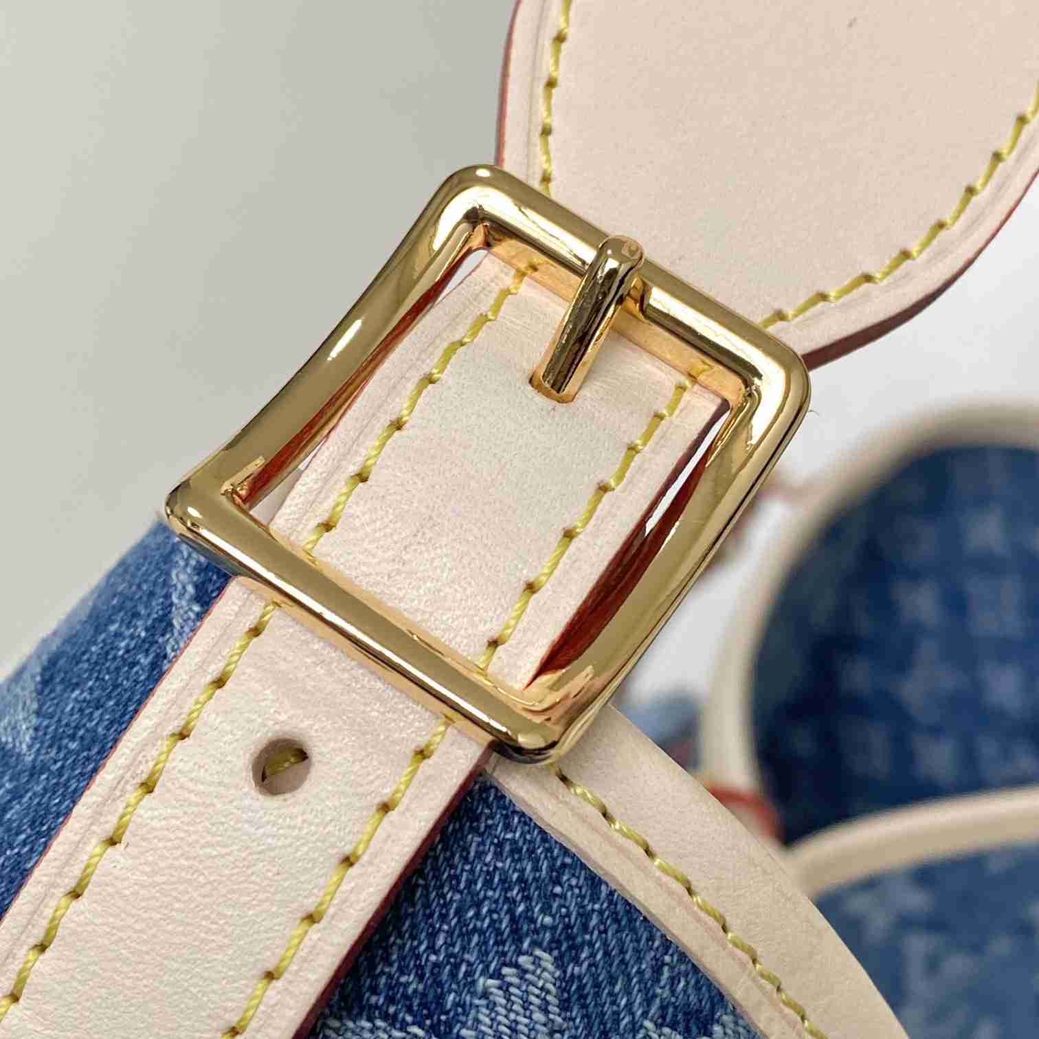 Louis Vuitton Carryall MM     M46855 - FashionPlug