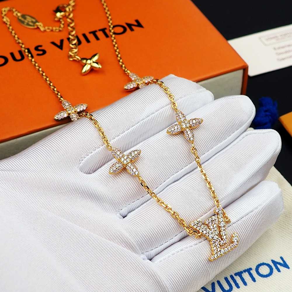 Louis Vuitton LV Iconic Tresor Necklace     M01480 - FashionPlug