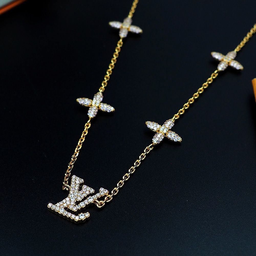 Louis Vuitton LV Iconic Tresor Necklace     M01480 - FashionPlug