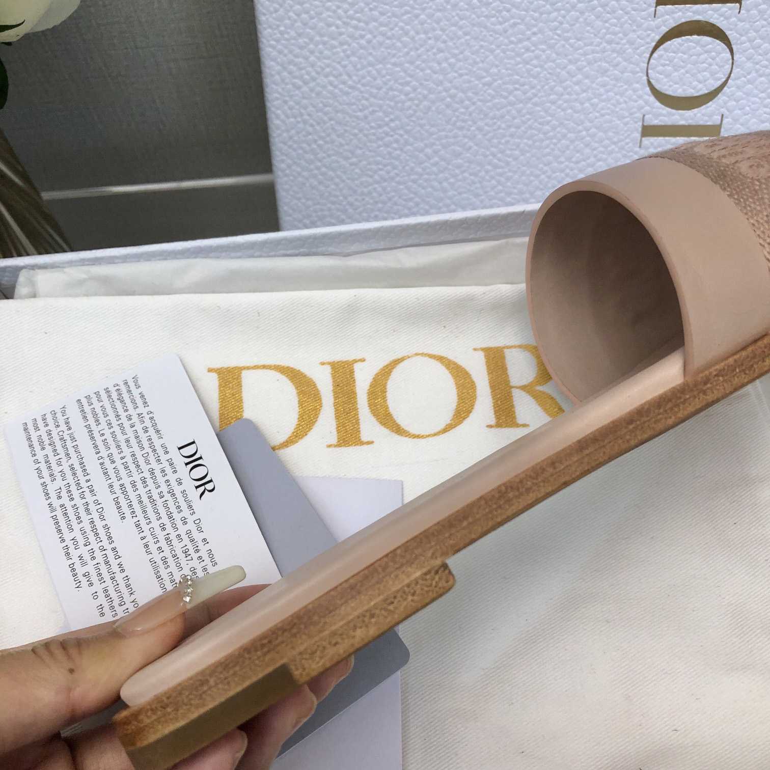 Dior Dway Slide - FashionPlug