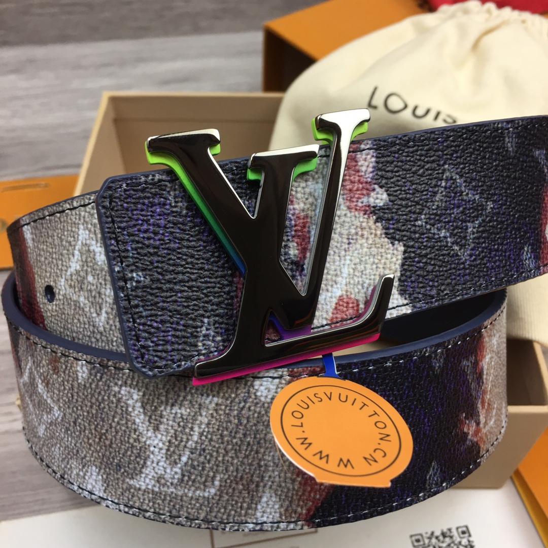Louis Vuitton LV Initiales 40MM Reversible Belt - FashionPlug