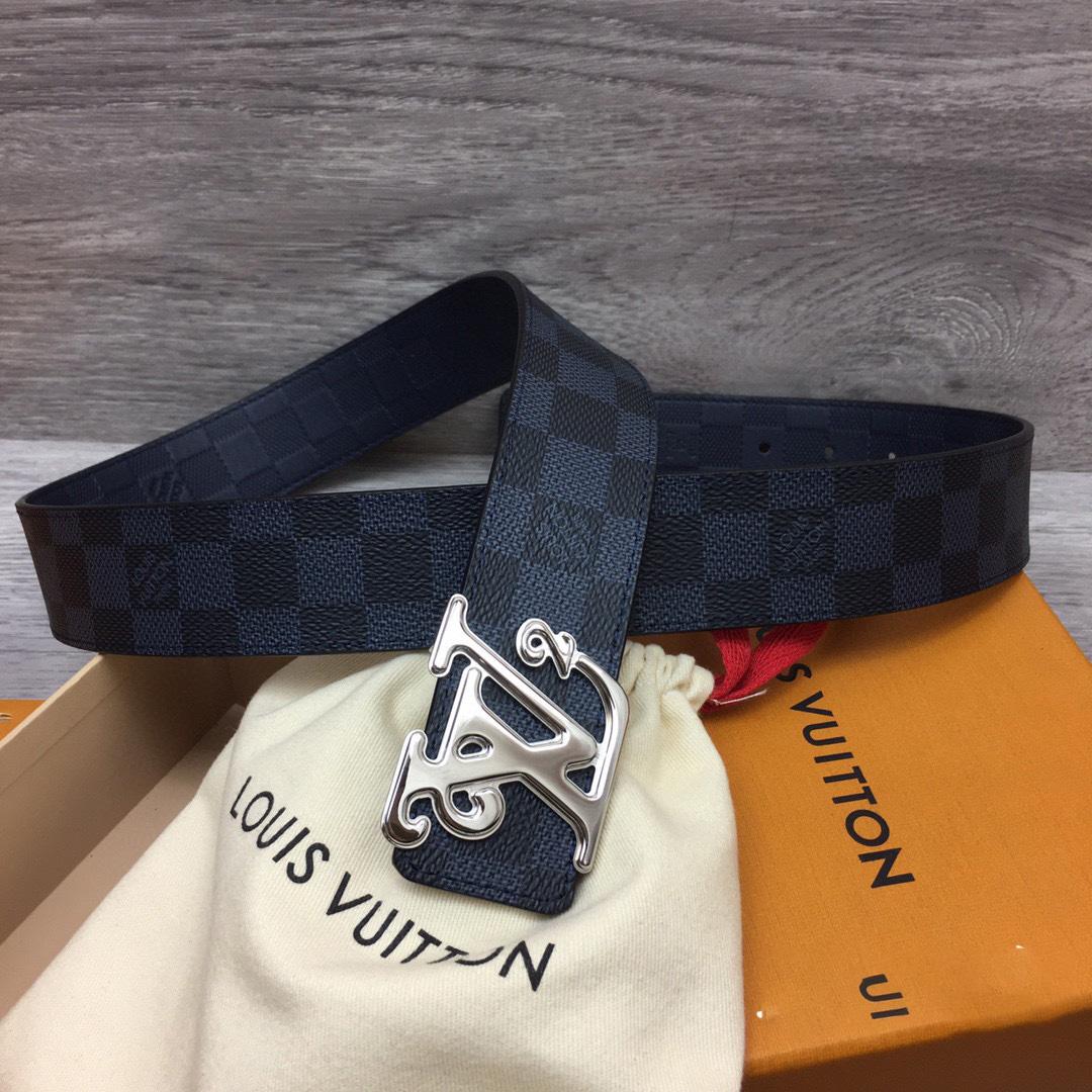 Louis Vuitton 40MM Reversible Belt - FashionPlug