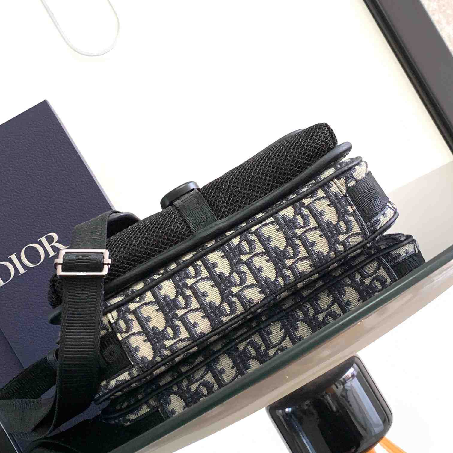 Dior 8 Bag With Strap - FashionPlug
