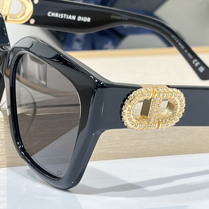Dior 30Montaigne S11I - FashionPlug