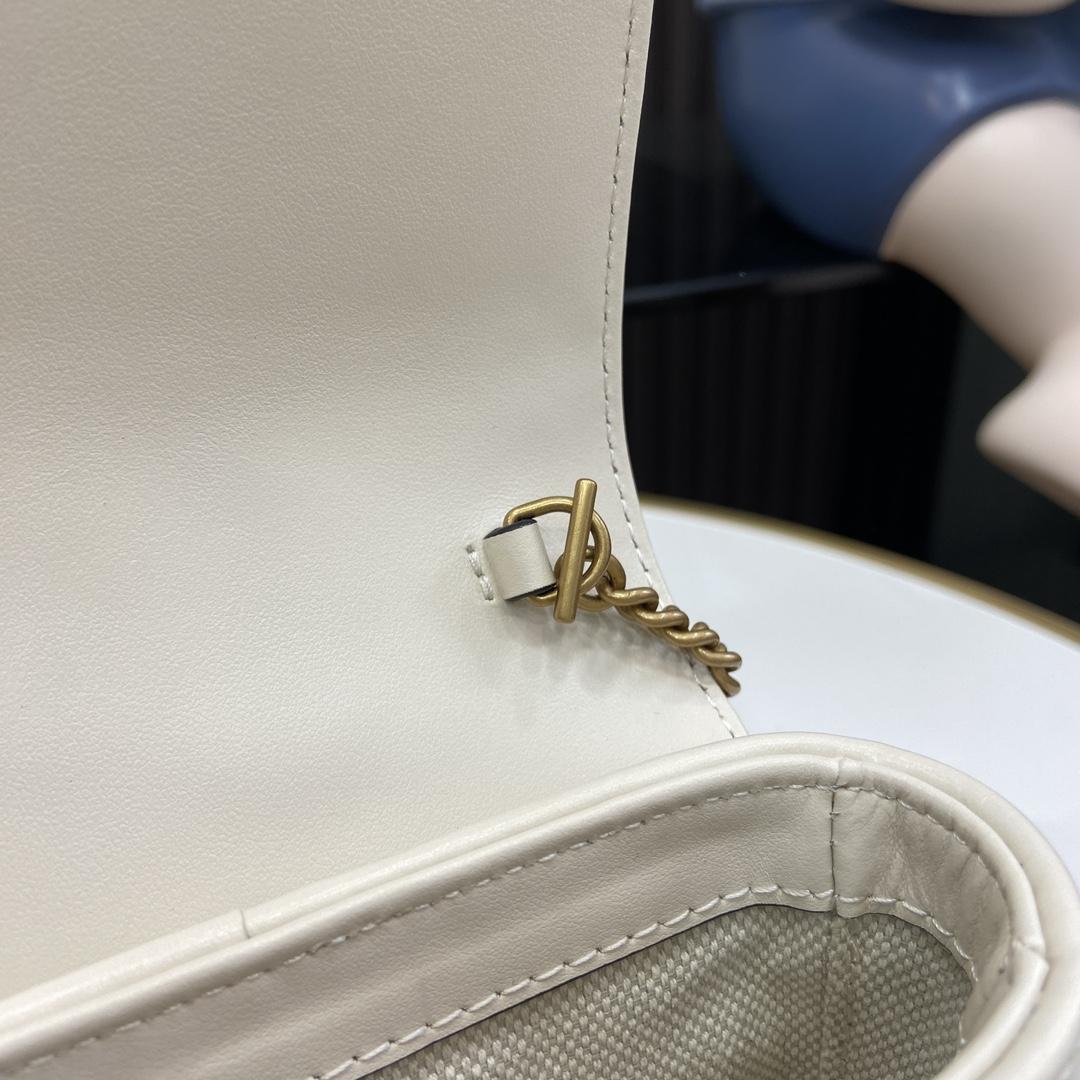 Gucci GG Marmont Mini Bag - FashionPlug