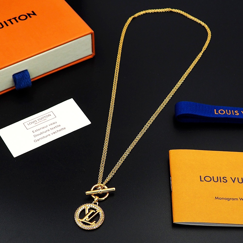 Louis Vuitton Louise Tresor Necklace   M01512 - FashionPlug