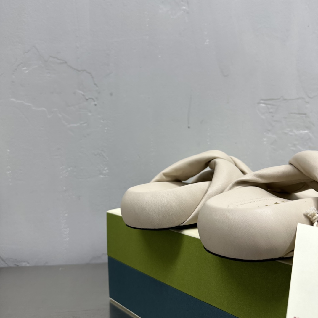Marni Ivory Twisted Leather Bubble Sandal - FashionPlug
