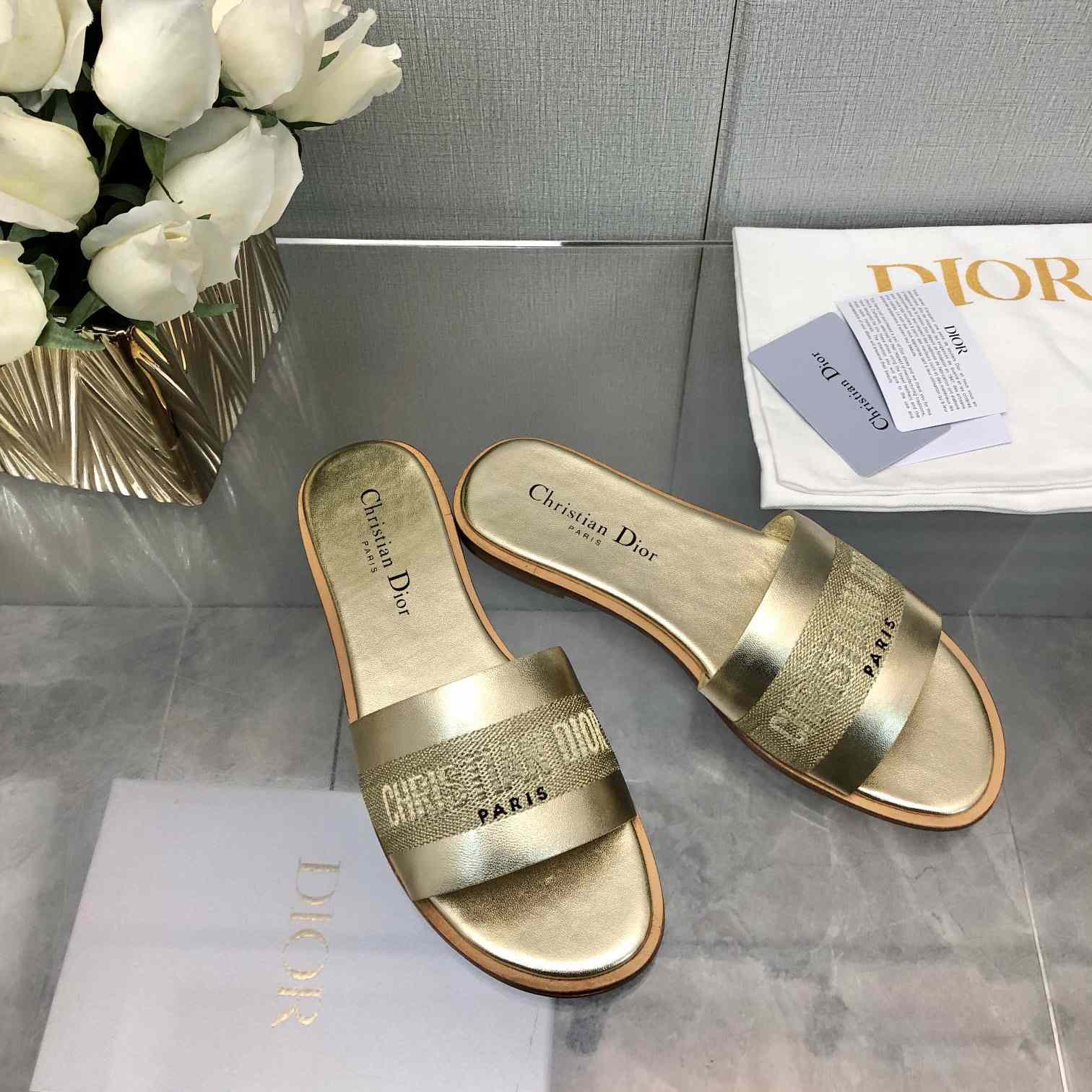 Dior Dway Slide - FashionPlug