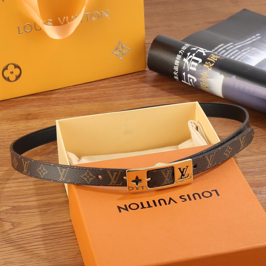 Louis Vuitton LV Duo 18MM Reversible Belt    M8296W - FashionPlug