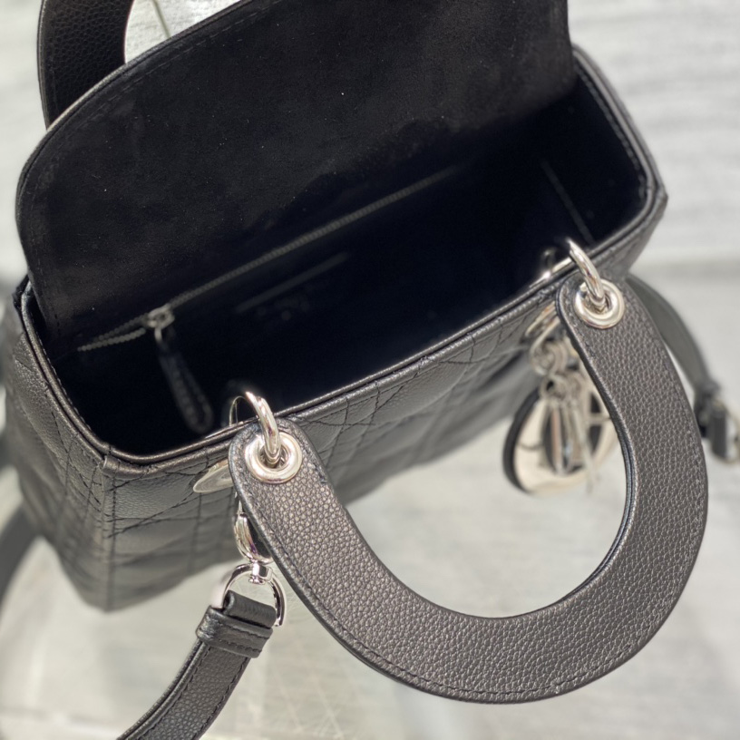 Dior Lady Dior Bag  20cm - FashionPlug