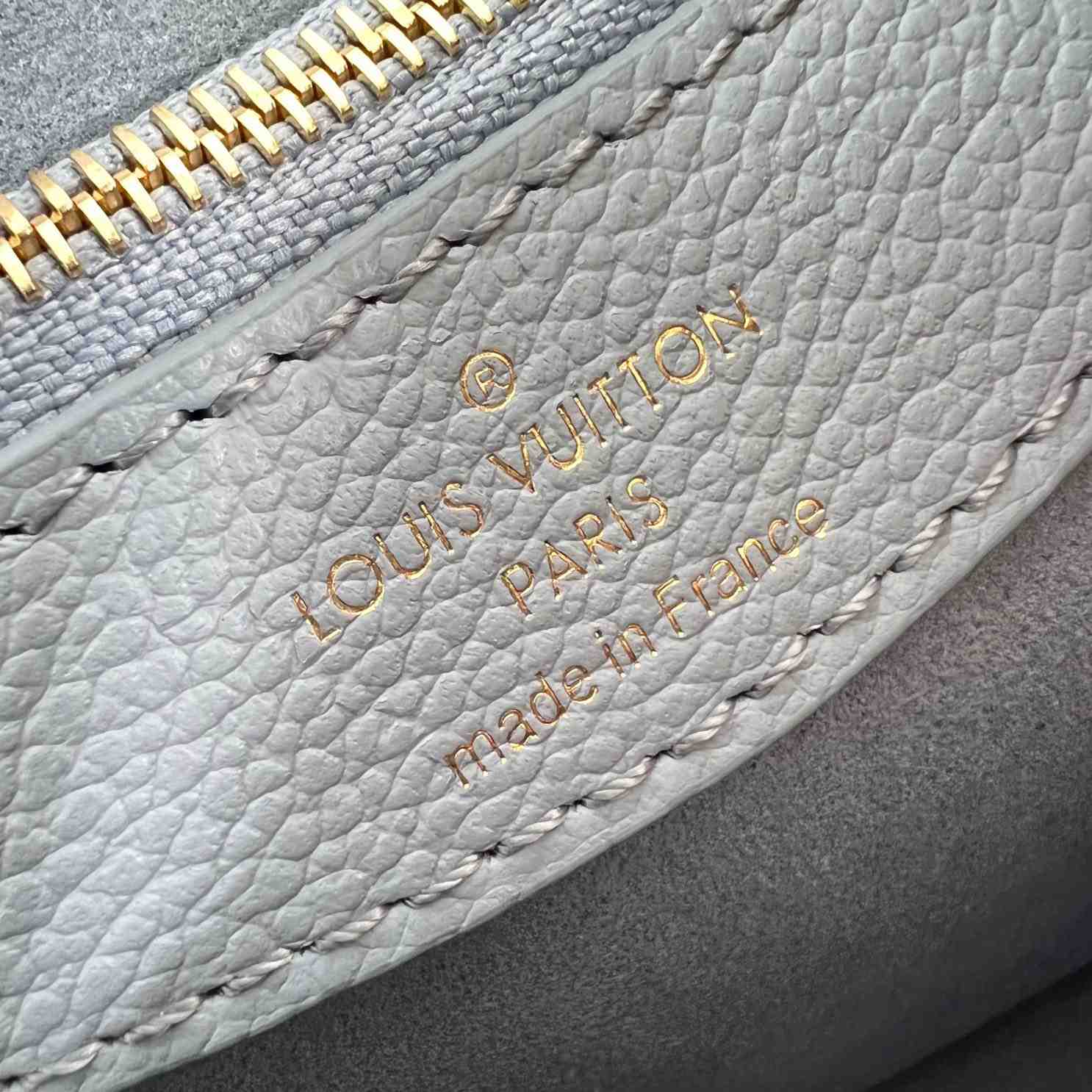 Louis Vuitton Diane    M46846 - FashionPlug