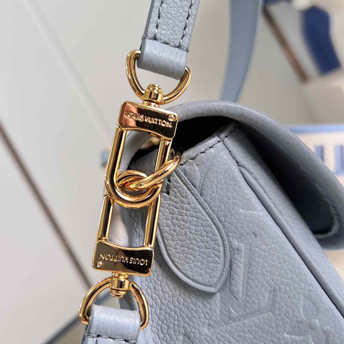 Louis Vuitton Diane    M46846 - FashionPlug