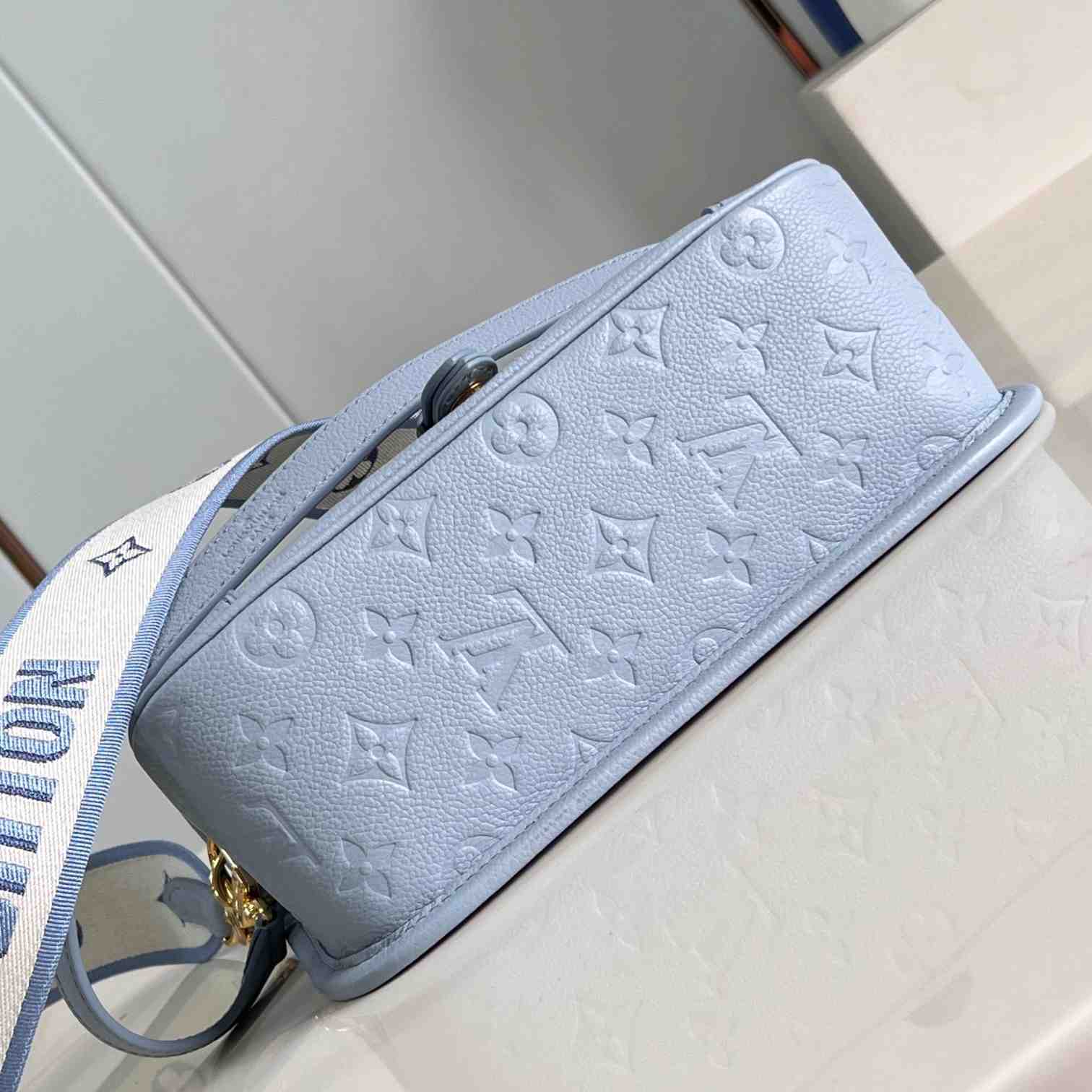 Louis Vuitton Diane    M46846 - FashionPlug