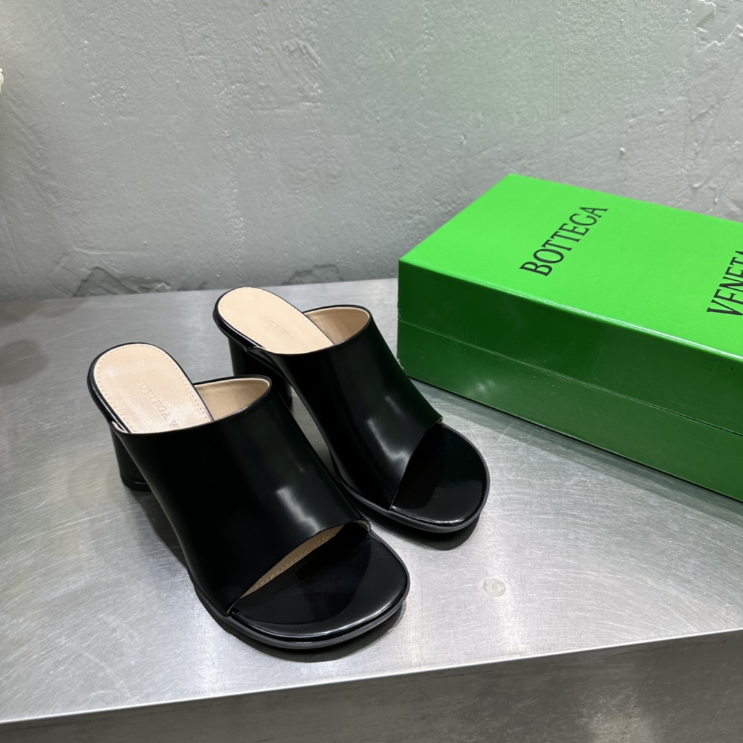 Bottega Veneta Atomic Mule - FashionPlug