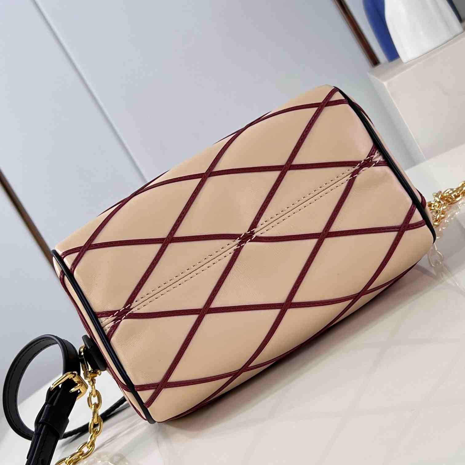 Louis Vuitton Speedy Bandouliere 20    M24261 - FashionPlug