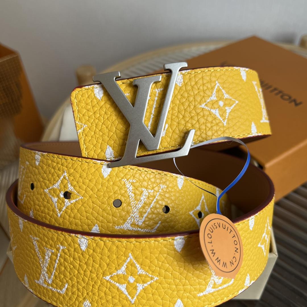 Louis Vuitton LV Initiales 40mm Reversible Belt       - FashionPlug