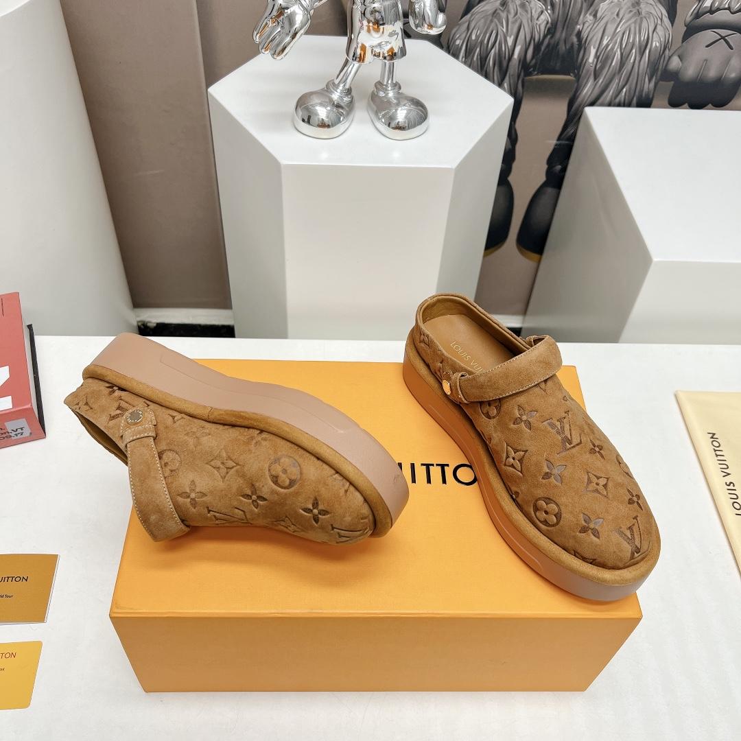 Louis Vuitton Aspen Platform Clog          1ACHWJ - FashionPlug