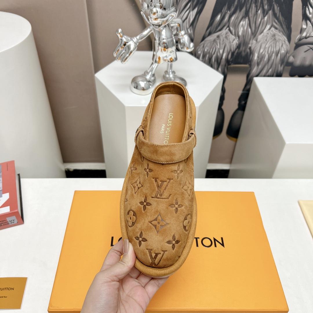 Louis Vuitton Aspen Platform Clog          1ACHWJ - FashionPlug