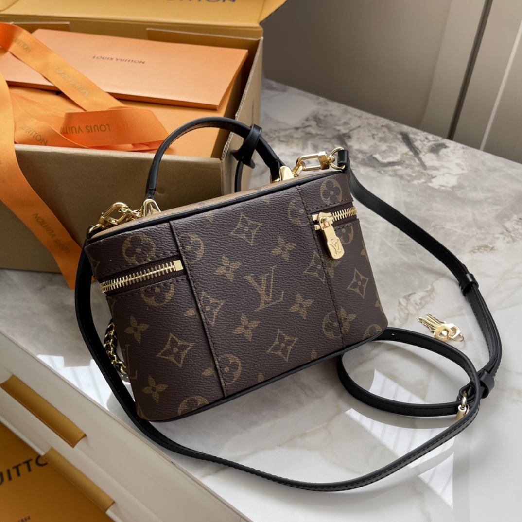 Louis Vuitton Vanity Chain Pouch    M47125 - FashionPlug