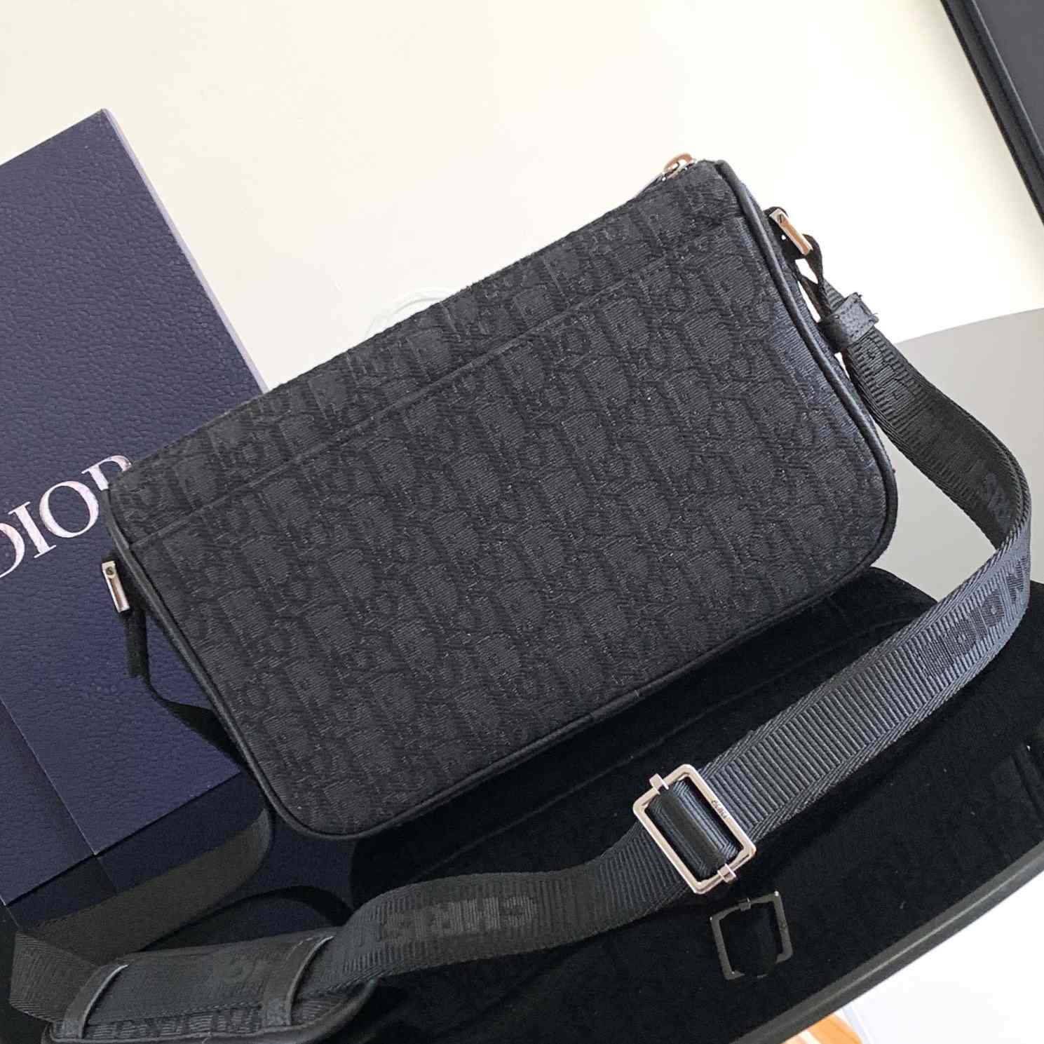 Dior 8 Bag With Strap - FashionPlug
