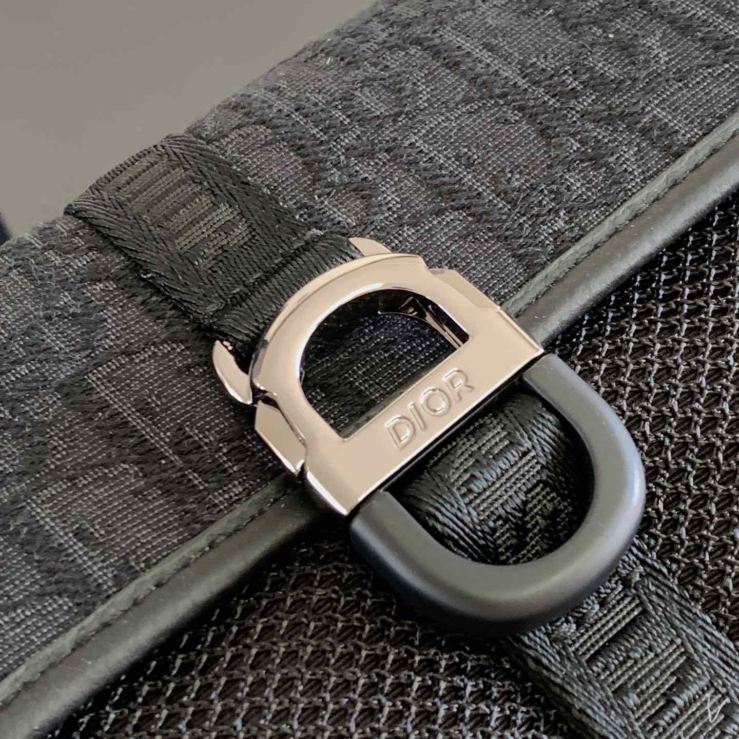 Dior 8 Bag With Strap - FashionPlug