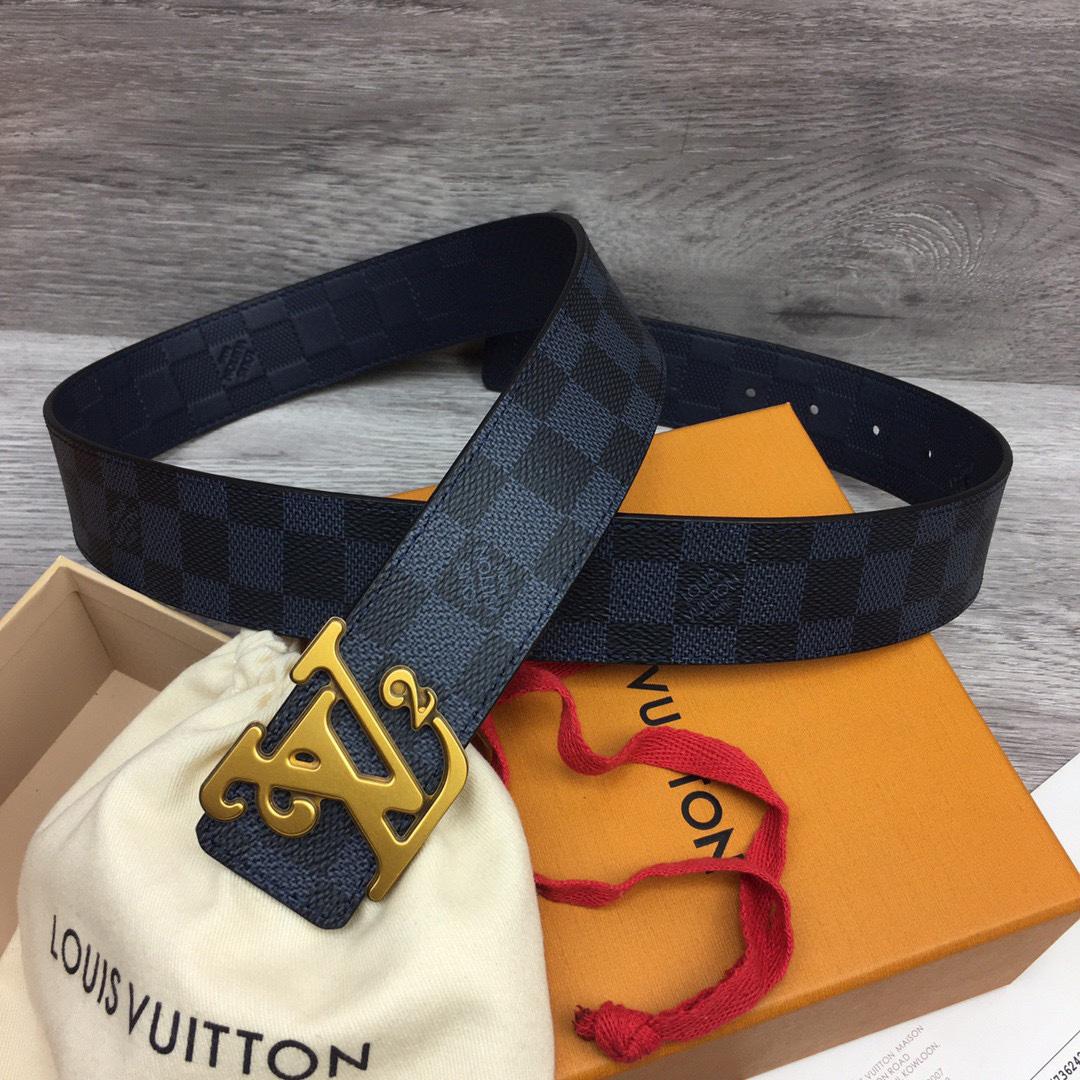 Louis Vuitton 40MM Reversible Belt - FashionPlug