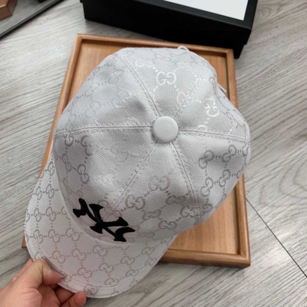 Gucci NY Baseball Cap - FashionPlug