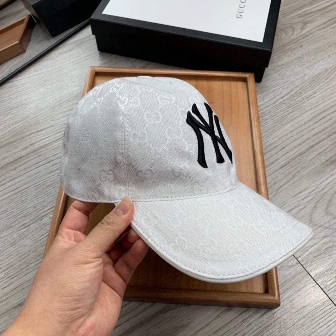 Gucci NY Baseball Cap - FashionPlug