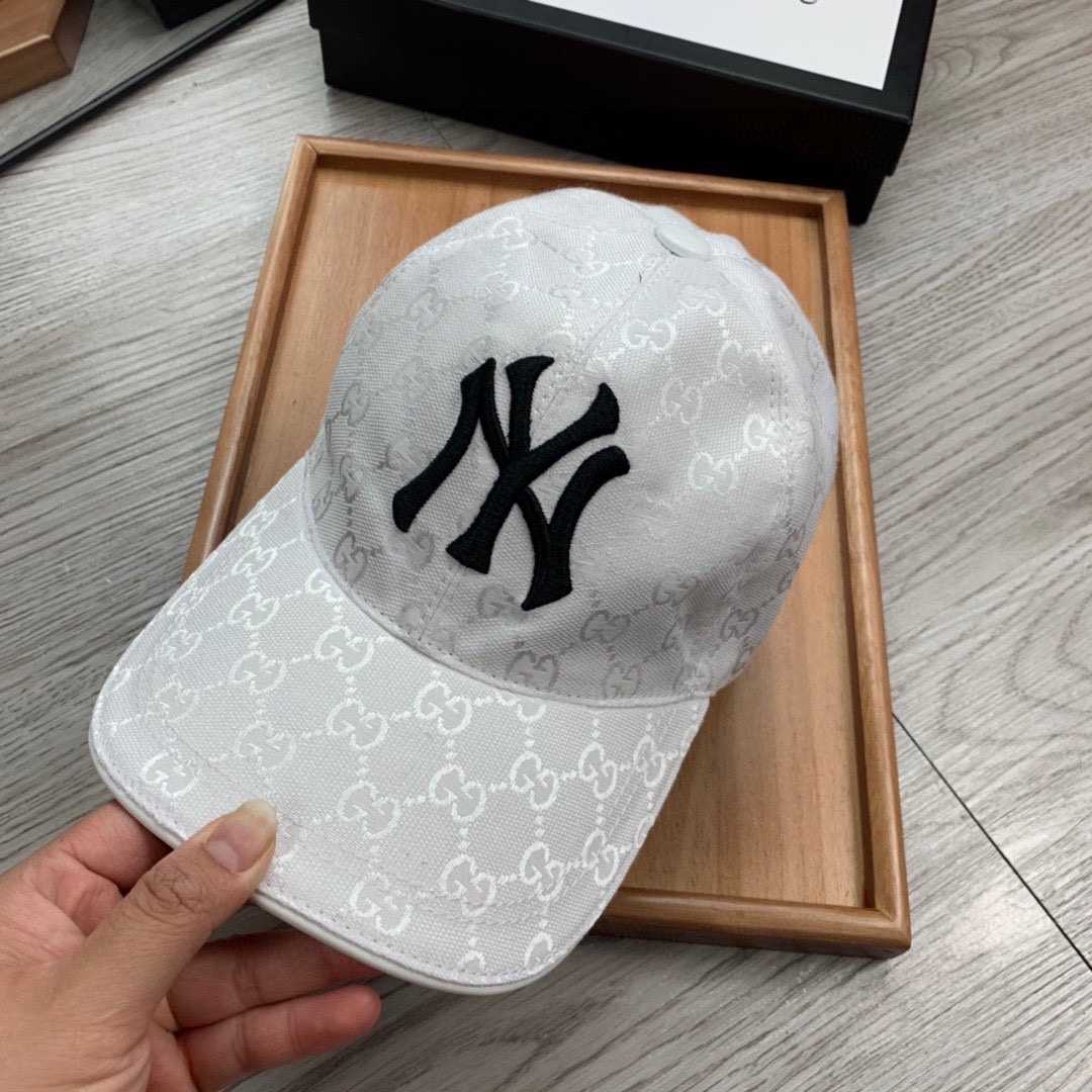 Gucci NY Baseball Cap - FashionPlug