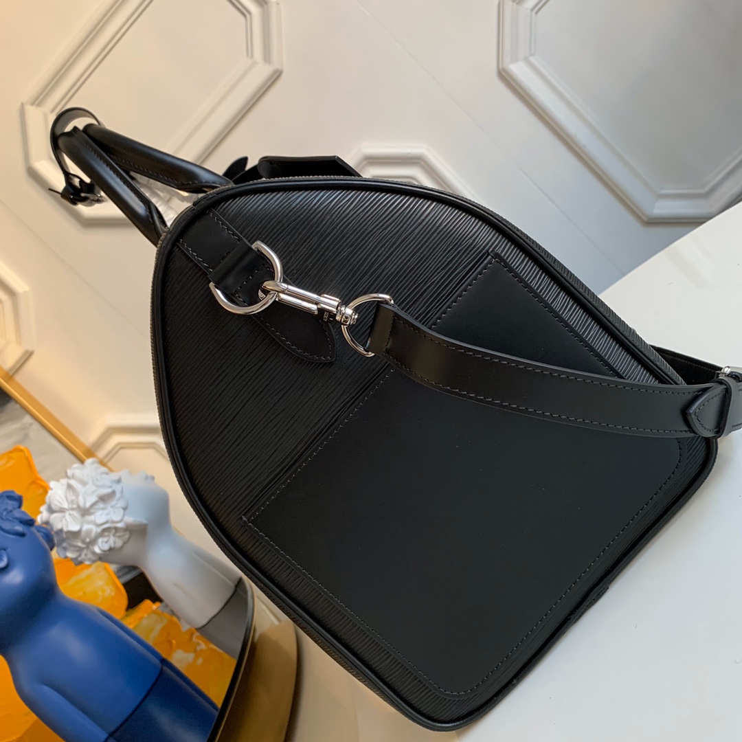 Louis Vuitton x Supreme Keepall  Bandouliere 45 Travel Bag - FashionPlug