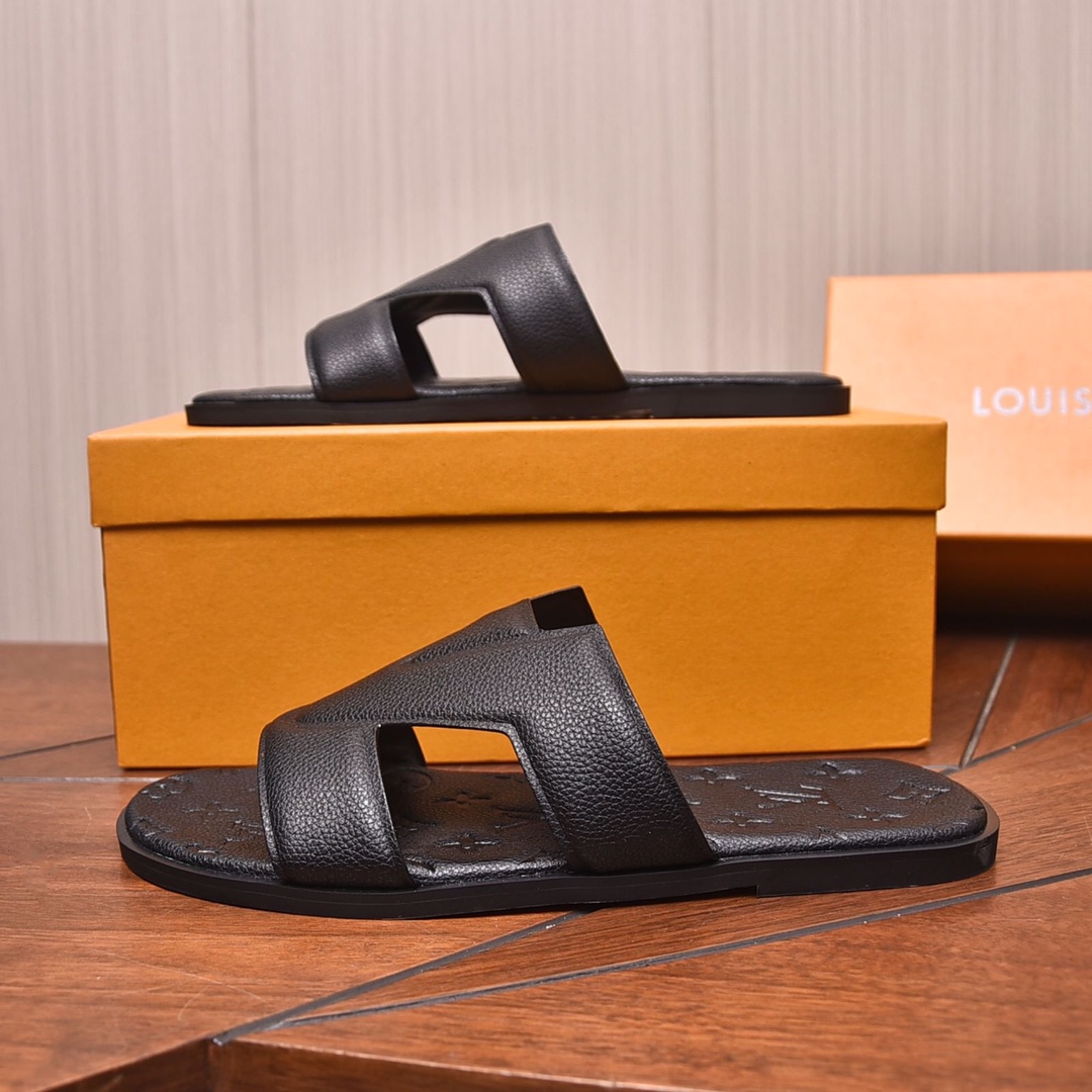Louis Vuitton LV Oasis Mule       - FashionPlug