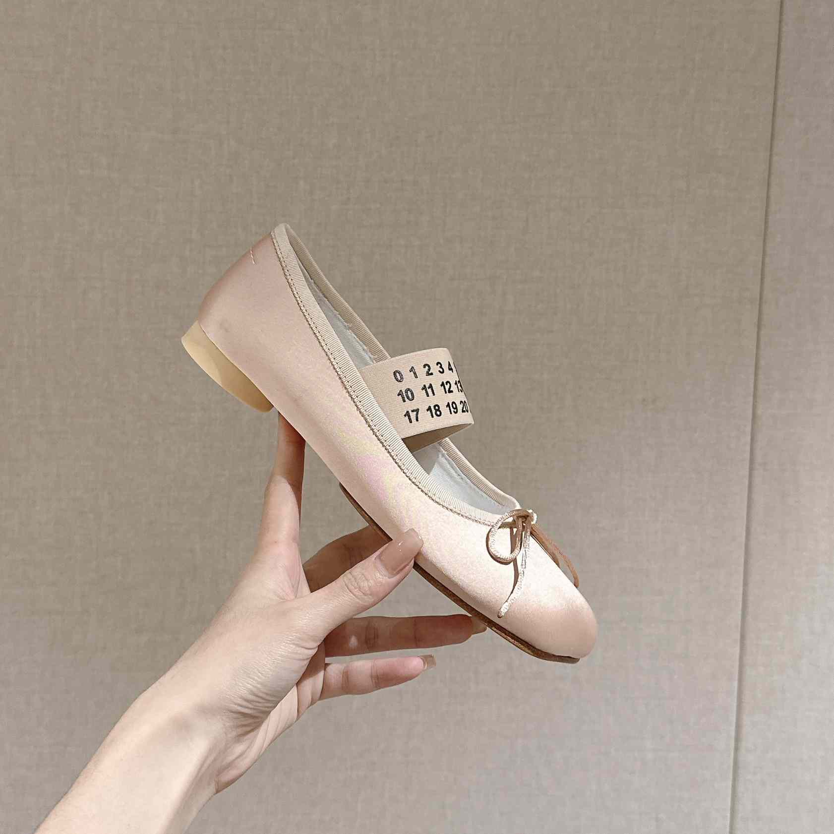 Maison Margiela MM6 Logo-strap Ballerina Shoes - FashionPlug