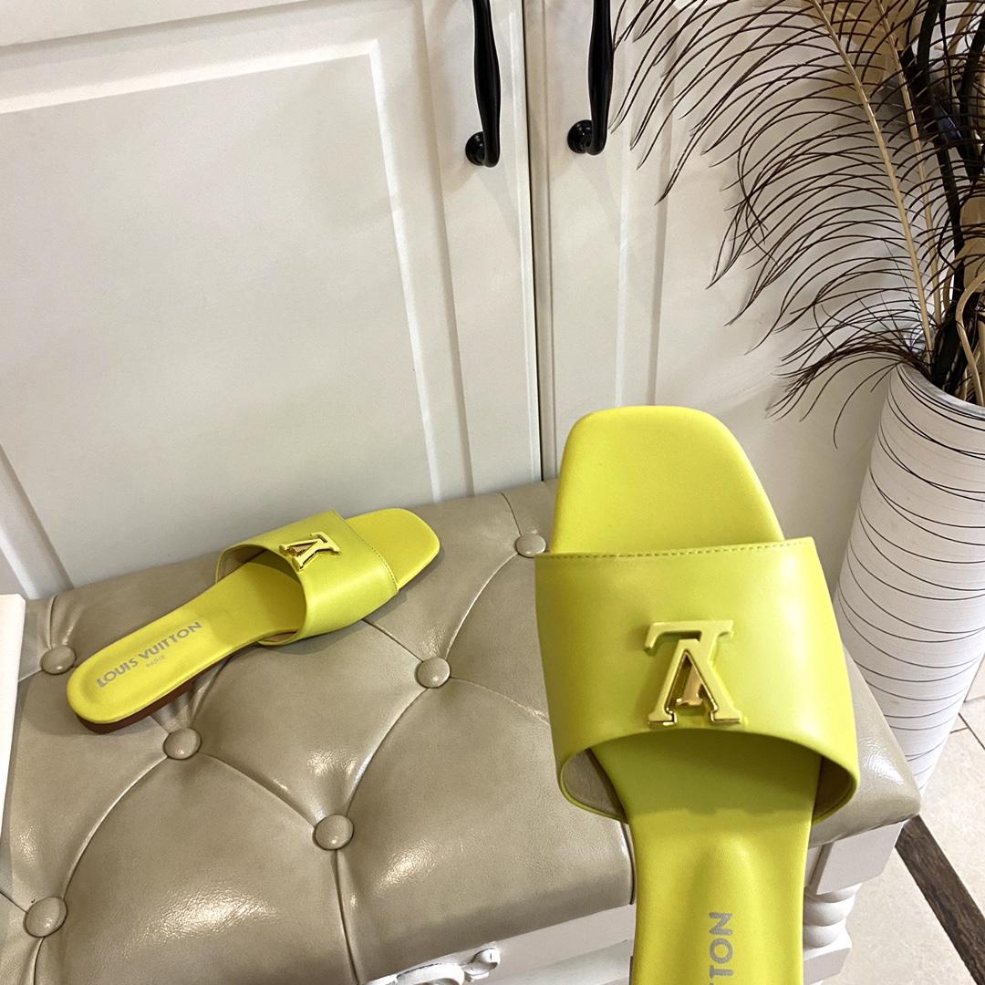 Louis Vuitton LV Capri Flat Mule   1ACTT0 - FashionPlug